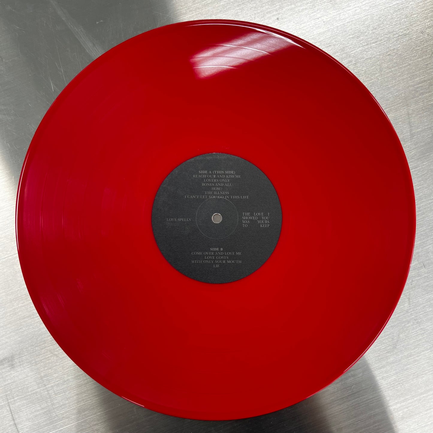 Vinyl (blood red)